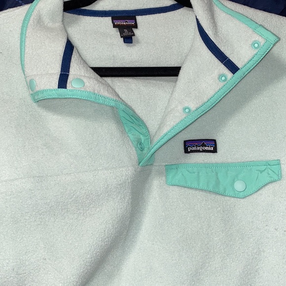 Girls Patagonia Top size XL/14 Mint Green - Picture 3 of 6